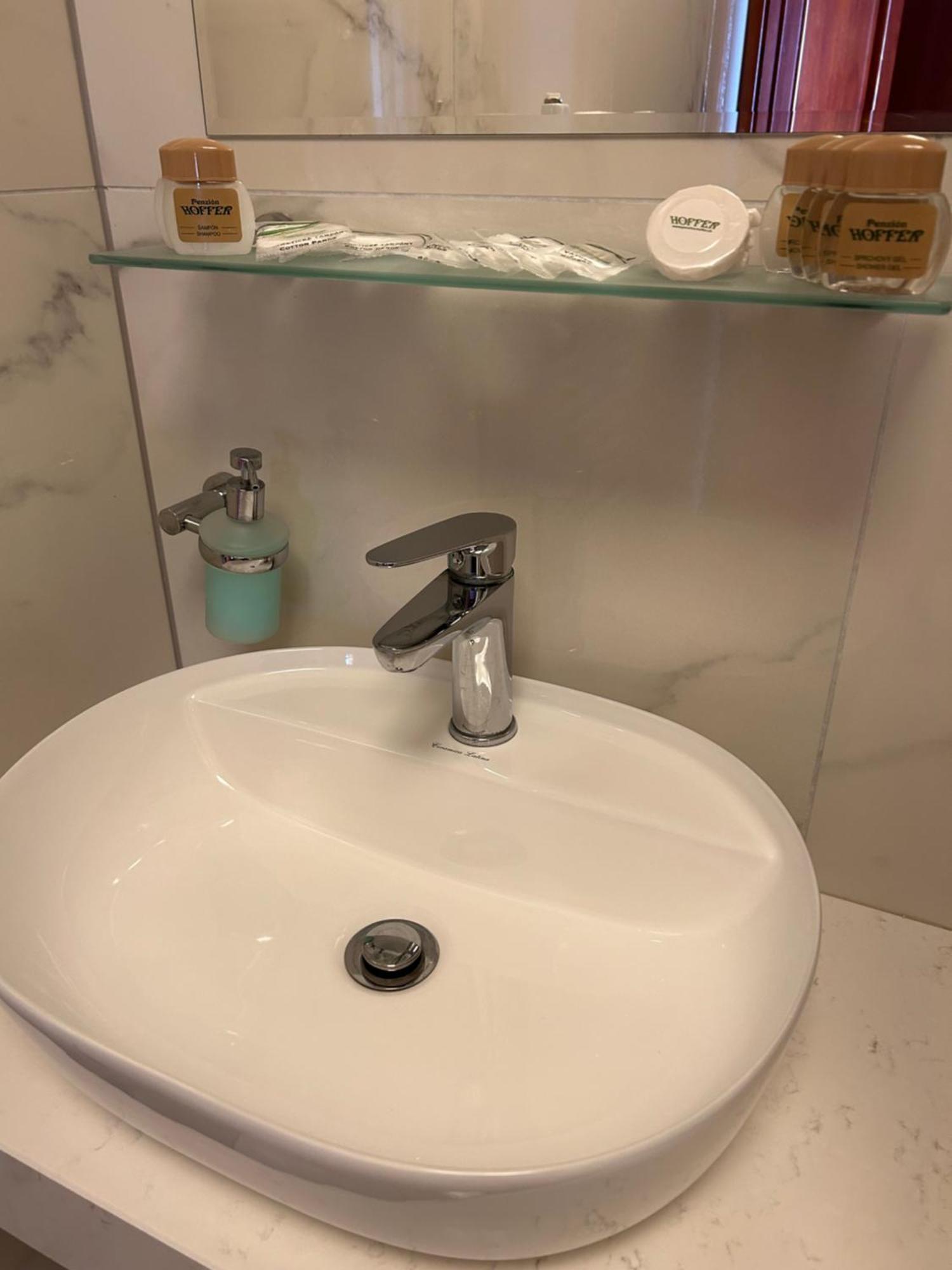 Hotel Evan U Hoffera Topolcany Ngoại thất bức ảnh
